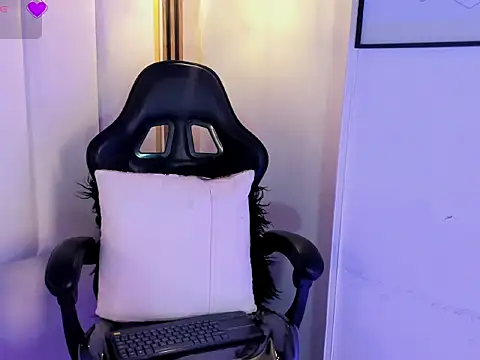 AngelaJones webcam