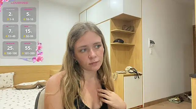 One_On_Mllion Live Webcam on Stripchat