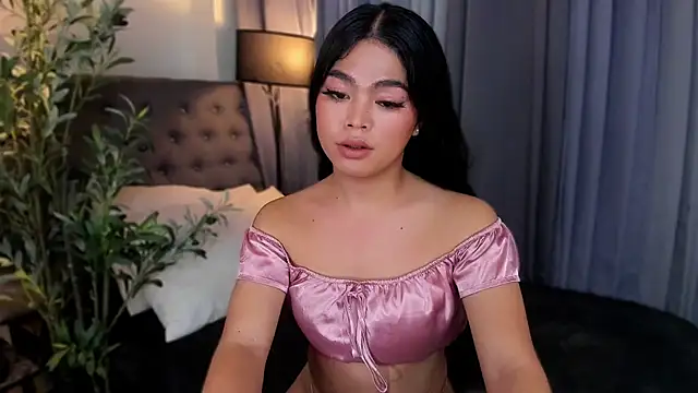 AsianHugecockAnna webcam