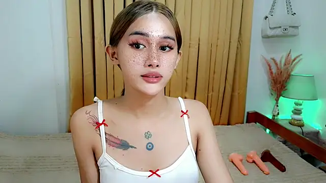 Fuuk_sexdOll69 webcam
