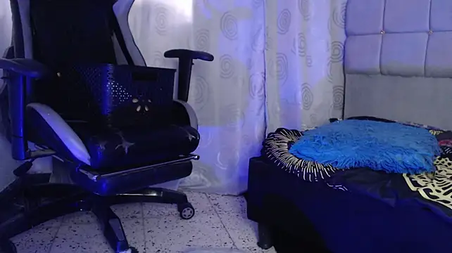 charlotte_brawn webcam