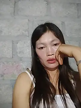 Buong-binh live cam on StripChat
