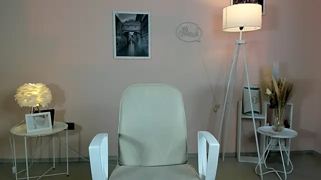 LauranKreisman live cam on StripChat
