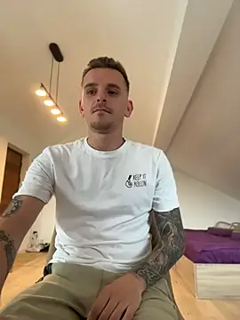 huge_cock22cm (Ask my age) - Let's have fun