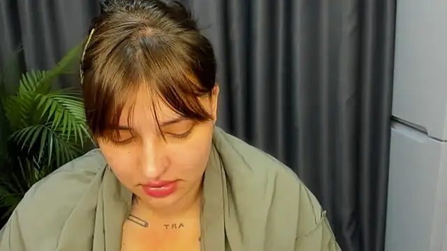 NikkiSummer webcam