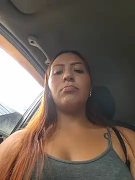 Lux_Scarlett