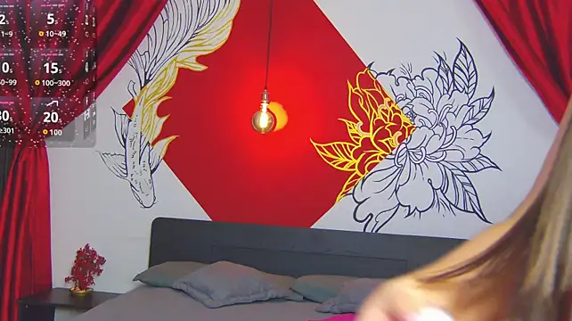 Lia_Avalon webcam