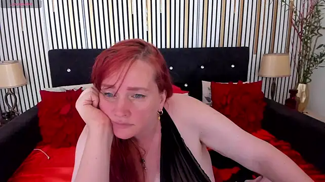 SinFulTitsDD webcam