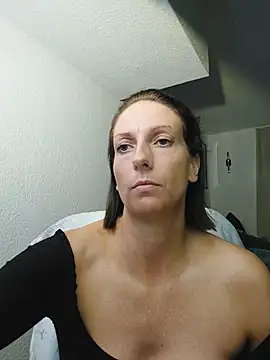 SexyJulia21 🕳 nude chat