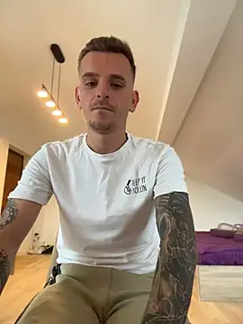 huge_cock22cm (Ask my age) - Let's have fun