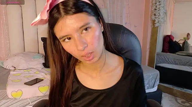 SweetRenata_ webcam