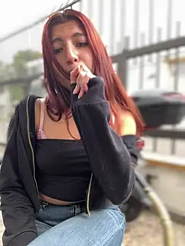 EveGreyson_Pink