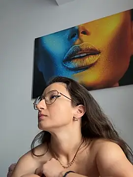 TheaMalekoo live cam on StripChat