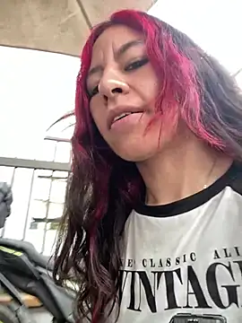 NohaBrooks_Pink live cam on StripChat