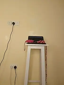 Sayilly live cam on StripChat
