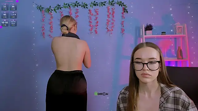 nila_eclipse live cam on StripChat