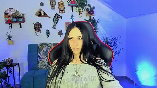 MonicaLowes live webcam