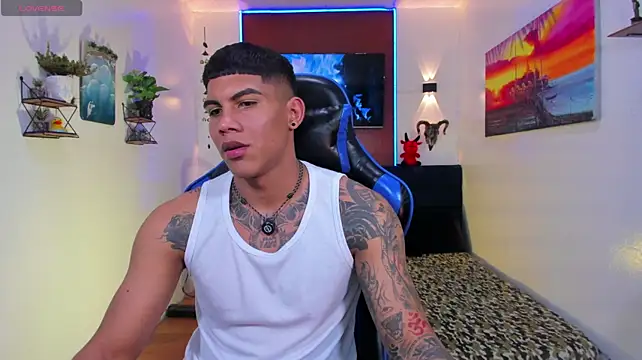 Damian_latinxxx live cam on StripChat