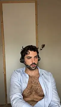 eauminerale live cam on StripChat