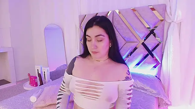 KathiaJenner live cam on StripChat