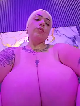 Webcam Model(natalygolden69) is live