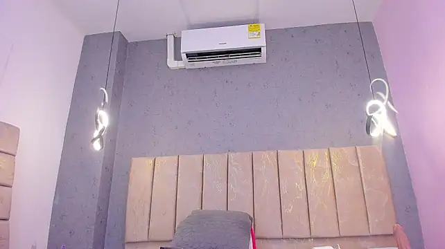Tiffany_mendez live cam on StripChat