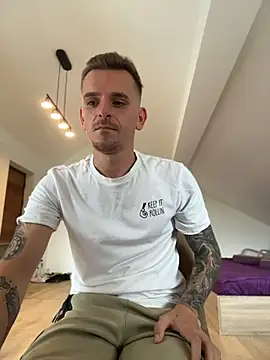 Huge_cock22cm avatar