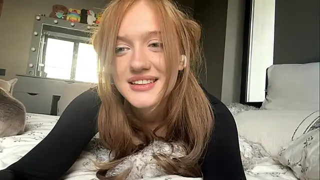 LinaPawss live cam on StripChat
