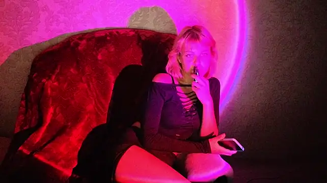 VelvetSienna live cam on StripChat