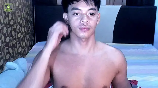 Crazyasiancum1 webcam