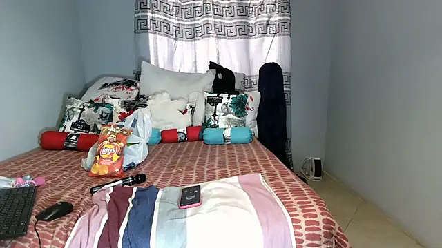WhiteBunny_JJ webcam