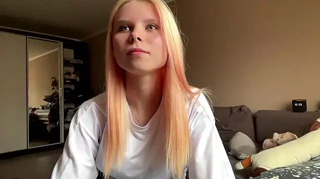 EdwinaDespres webcam