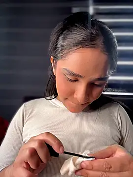 Isabella-Teen