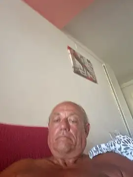 gianbragallini (M mature) - Via skip