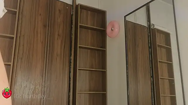 HannahSky_ webcam