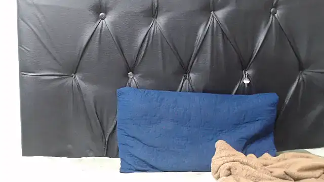 Ebonyboobsmilk