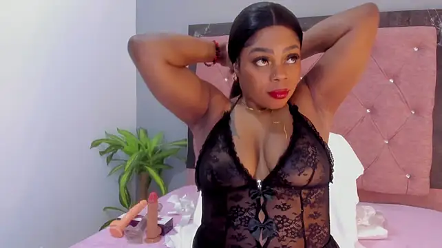 KiaraGonzalez webcam