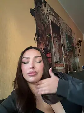SpanishYoungGirl webcam