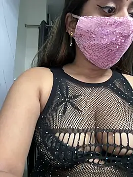 Webcam Model(ScarletAss) is live