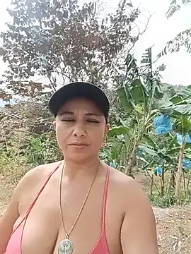 esmeralda_li live BBW cam