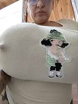AlexxiaaMat webcam