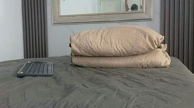 alexa_tapia1 webcam
