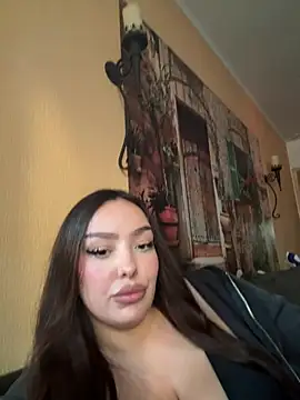 SpanishYoungGirl webcam