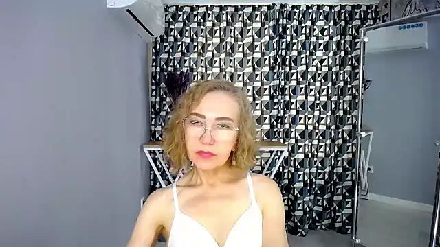 queen_a_n_i