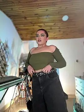 NikkiNix