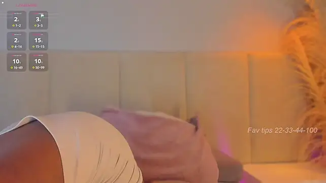 aprilebony_ webcam