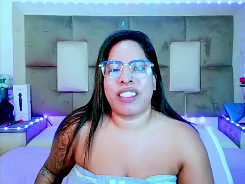 indiantopaz694u webcam