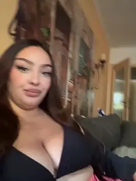 SpanishYoungGirl webcam