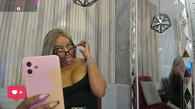 BriannaChelsea webcam