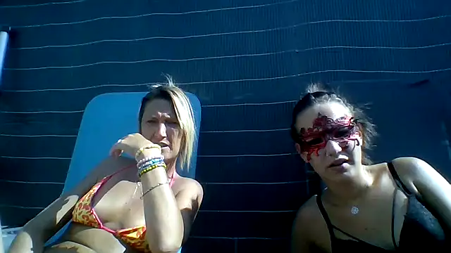 JeuneCharme1 live sex cam